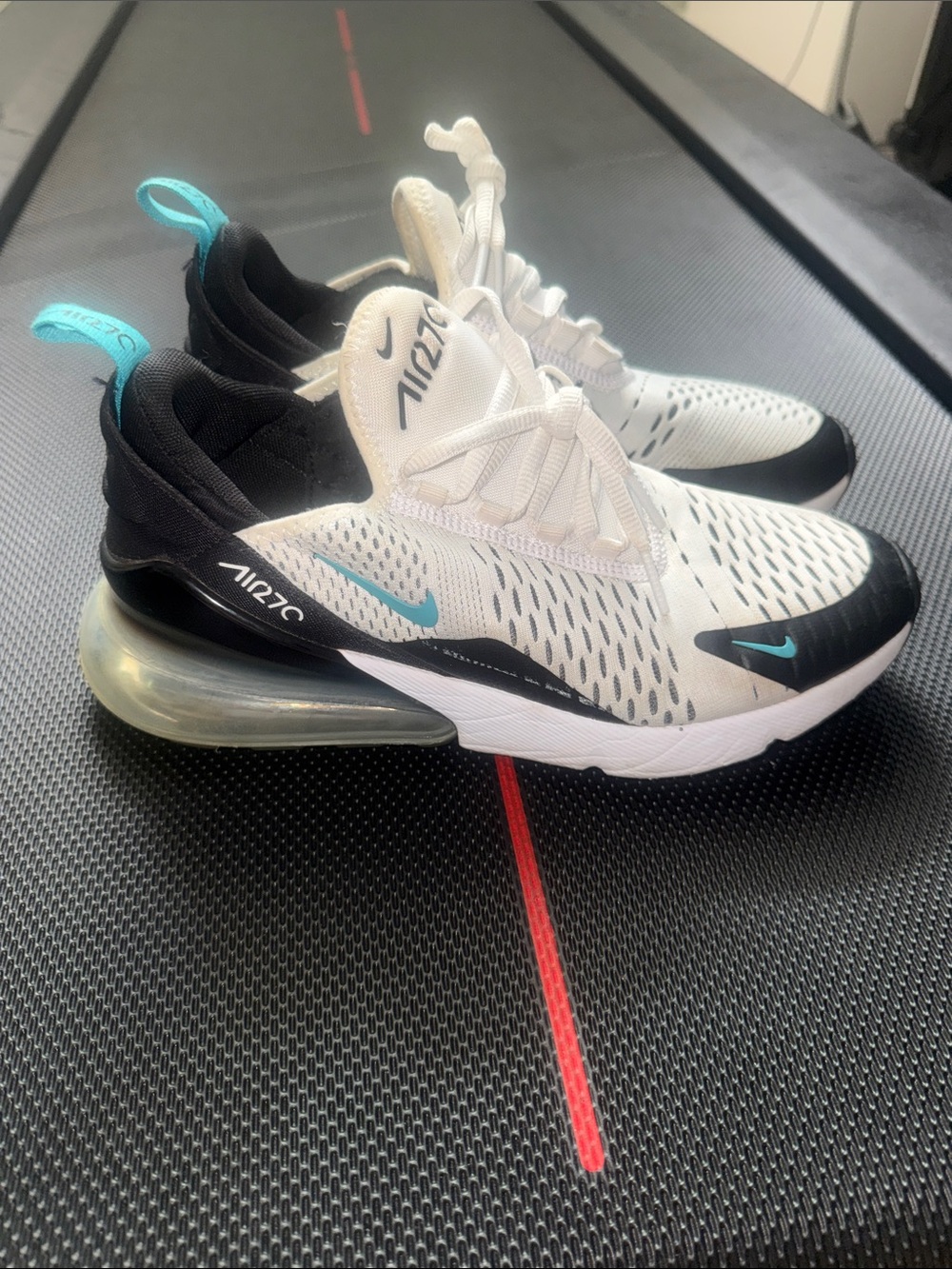 🩵 Nike Kids Air Max 270 in White, Black & Teal | Kids 7 | Women’s 8.5 🤍